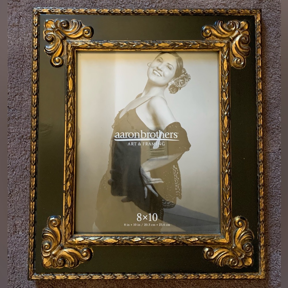 Black And Gold Antique Style 8x10 Picture Frame